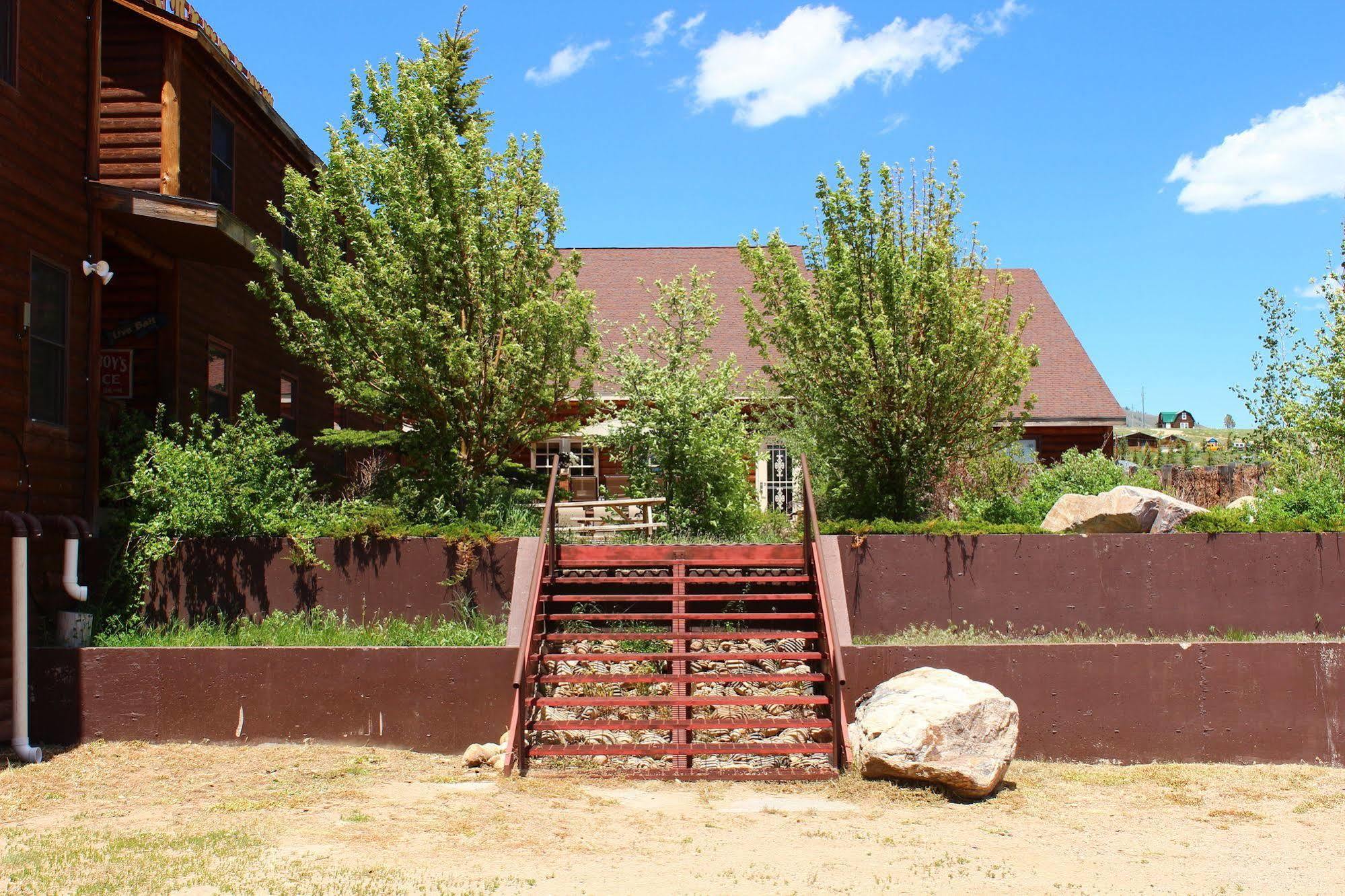 Old Corral Hotel Centennial Exterior foto